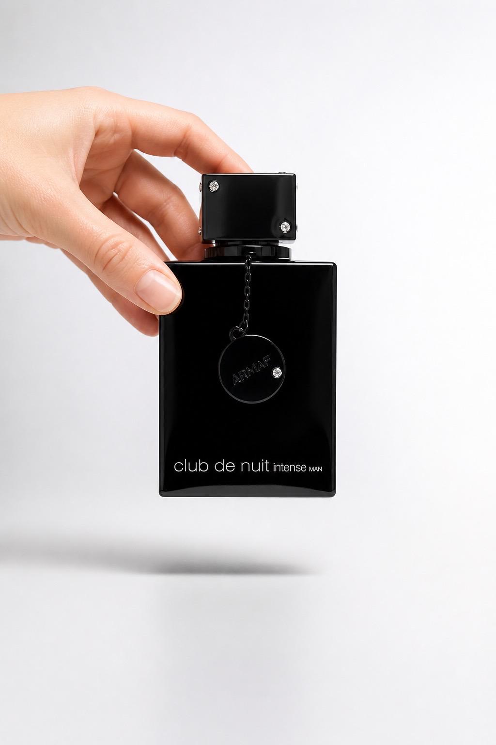 ARMAF Club de Nuit Fragrance Collection – Luxury Long-Lasting Eau de Parfum for Men & Women - 105 ml